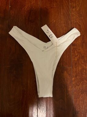 NWT Riot Swim White Bikini Bottom Size Small